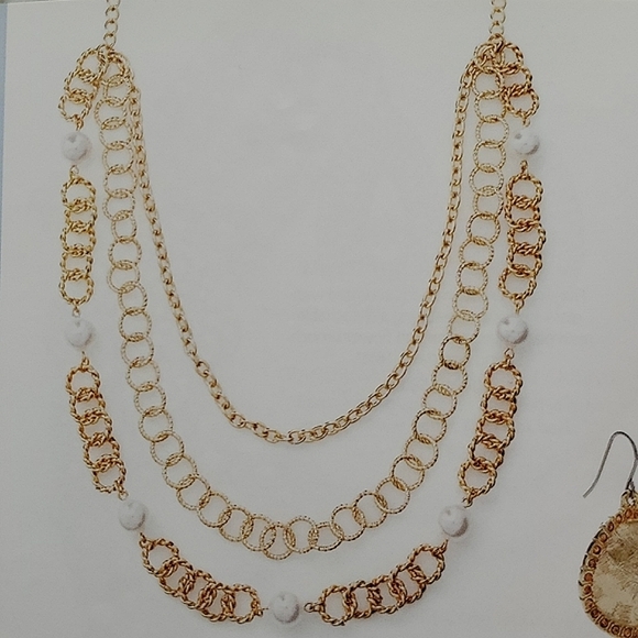 3 strands gold color chain with resin Pearls necklace 24 inches +3 inch extender - Picture 2 of 7